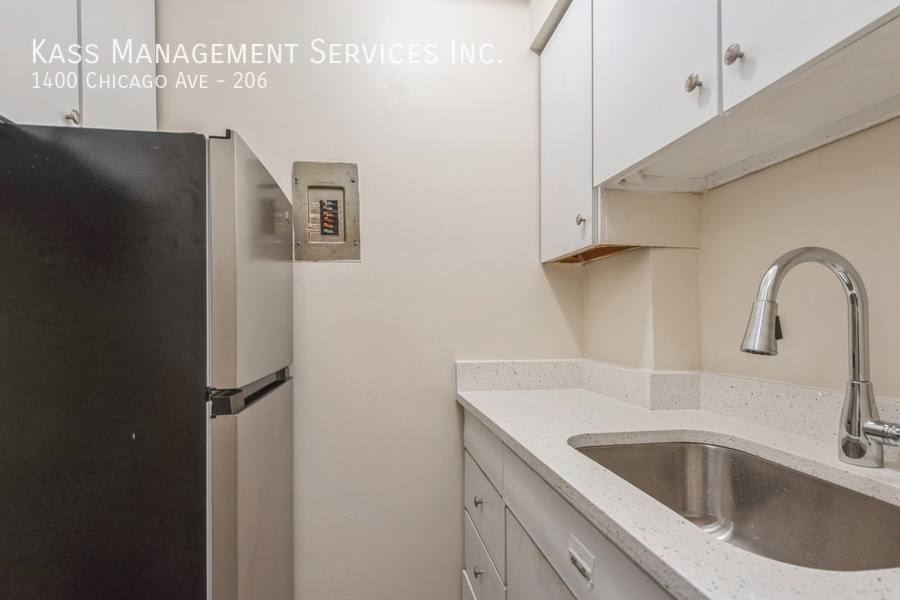 Apartment for rent at 1400 Chicago Ave #206, Evanston, IL 60201
