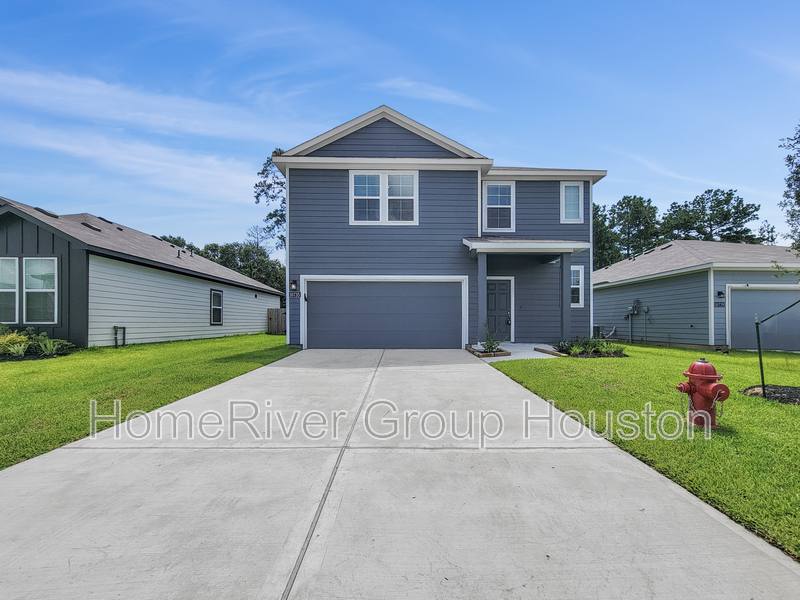 House for rent at 10735 Red Flagstone Dr, Conroe, TX 77306