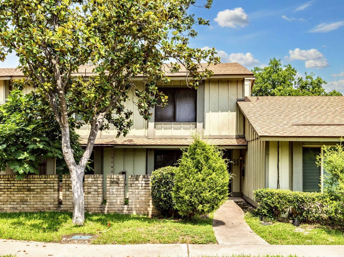 House for rent at 5055 Fort Clark Dr, Austin, TX 78745
