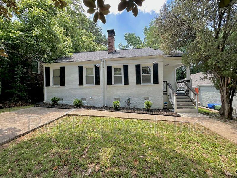 House for rent at 1764 Springview Rd NW, Atlanta, GA 30314