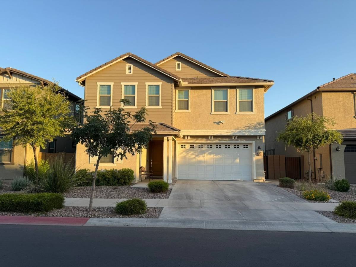 House for rent at 1111 E Armstrong Way, Chandler, AZ 85286
