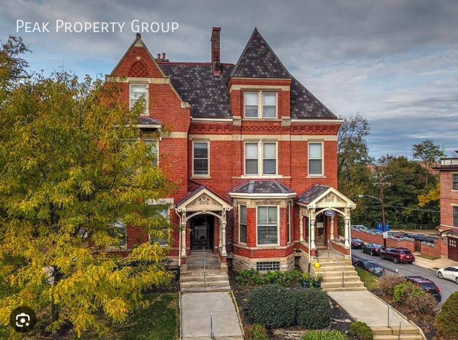 Apartment for rent at 2365 Auburn Ave #3, Cincinnati, OH 45219