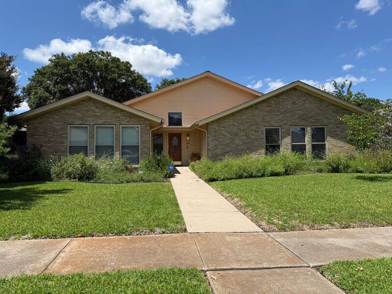 House for rent at 406 Provincetown Lane, Richardson, TX 75080