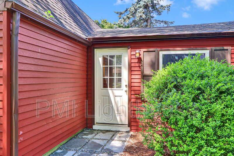 House for rent at 2 Spurwoods Lane, Farmingville, NY 11738