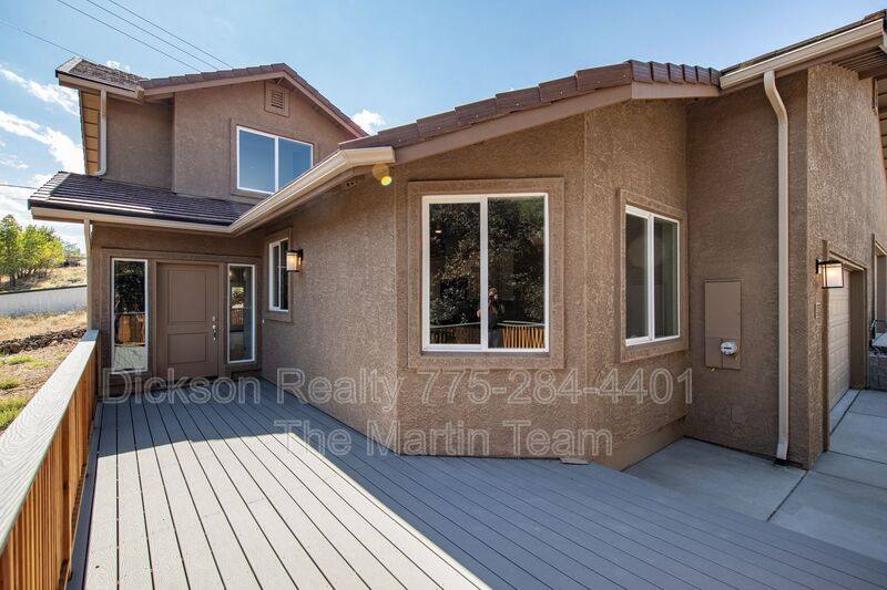 Townhouse for rent at 1460 Copper Point Circle, Reno, NV 89519