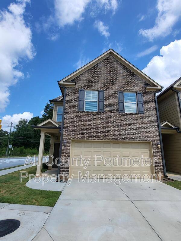 Townhouse for rent at 4501 Fulson Dr, Lilburn, GA 30047