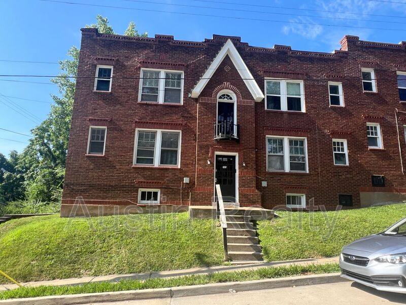Apartment for rent at 7076 Mitchell #B, Saint Louis, MO 63117