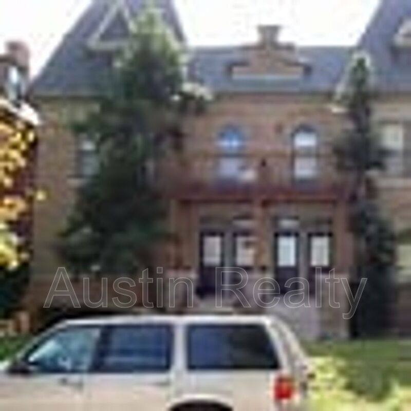 Apartment for rent at 4398 McPherson Ave, Saint Louis, MO 63108