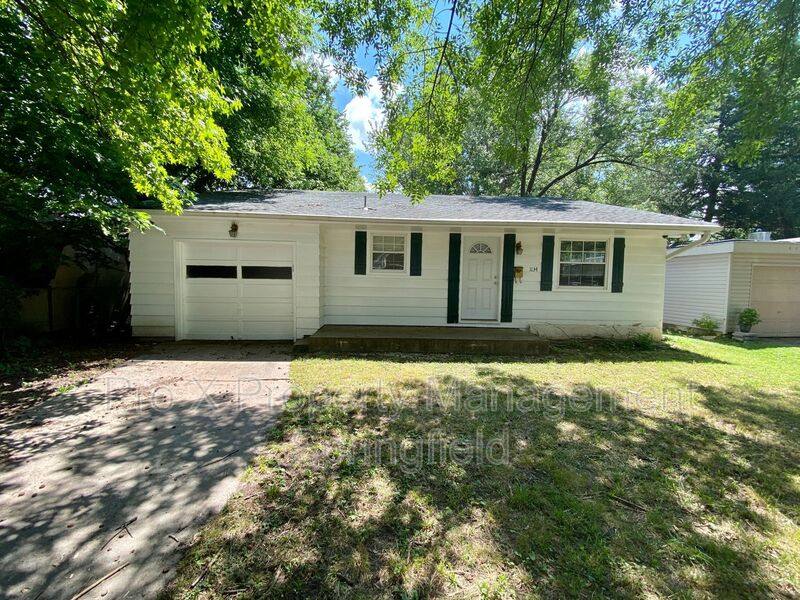 House for rent at 1134 S Pennsylvania Ave, Springfield, MO 65807