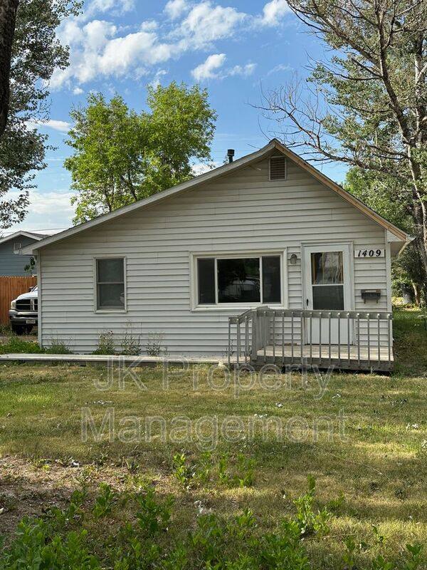 House for rent at 1409 6th Ave NW, Great Falls, MT 59404
