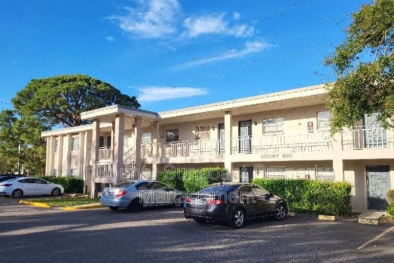 Apartment for rent at 900 70th St #101, Saint Petersburg, FL 33710