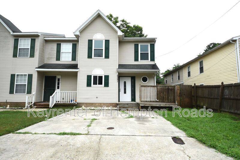 Townhouse for rent at 5321 Bayside Rd, Virginia Beach, VA 23453