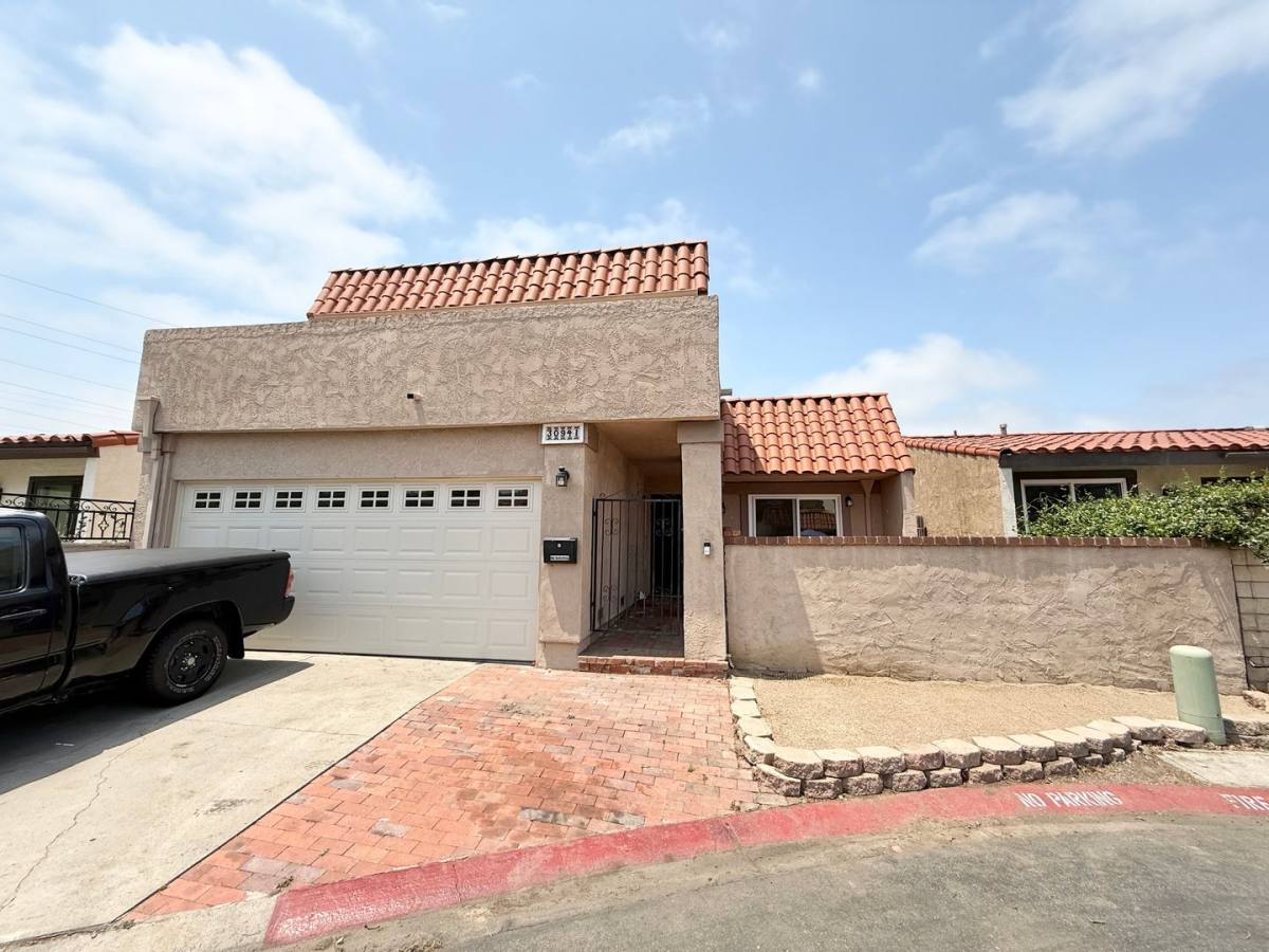 House for rent at 30941 Paseo Camalu, San Juan Capistrano, CA 92675