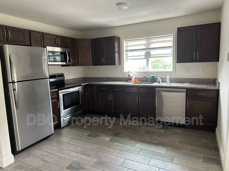Apartment for rent at 1047 Broadway #7, Rensselaer, NY 12144
