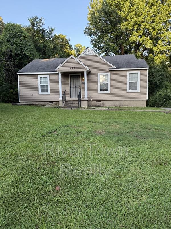 House for rent at 1108 S Greer St, Memphis, TN 38111
