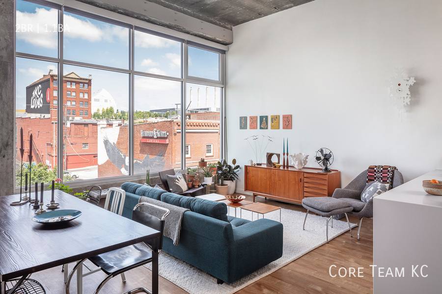 Apartment for rent at 1719 Walnut St, Kansas City, MO 64108