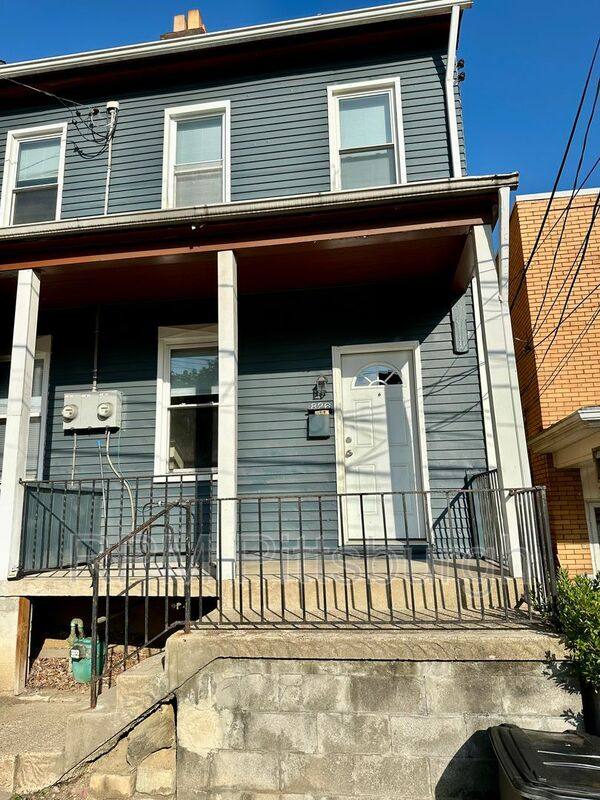 House for rent at 826 Walbridge St, Pittsburgh, PA 15220