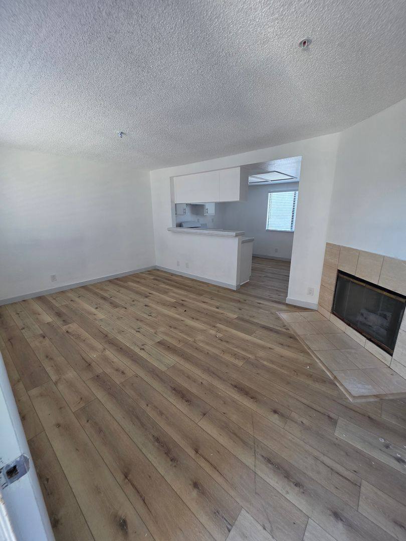 Apartment for rent at 11702 York #7, Hawthorne, CA 90250