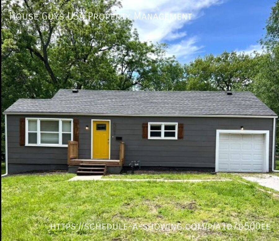 House for rent at 8604 Greenwood Rd, Kansas City, MO 64138