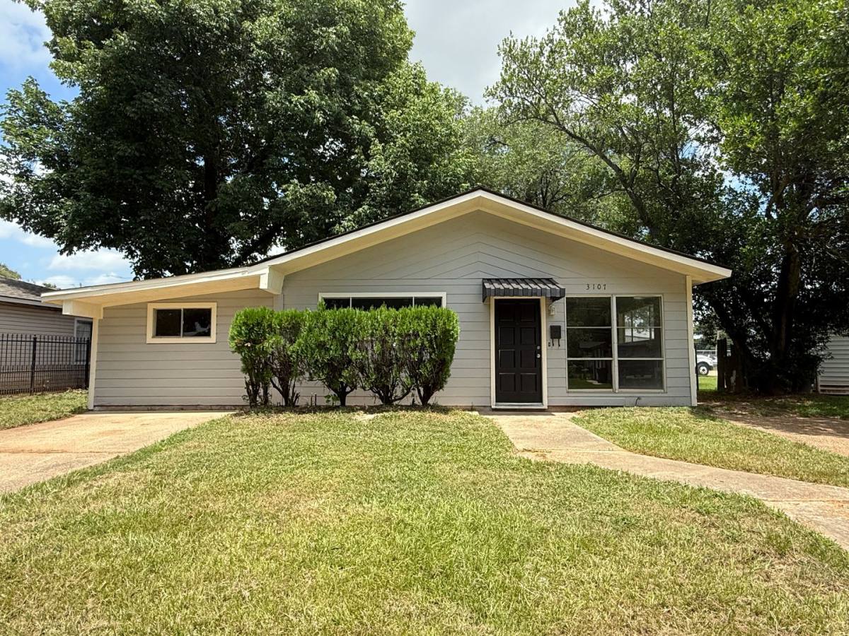House for rent at 3107 Stafford Ave, Bossier City, LA 71112