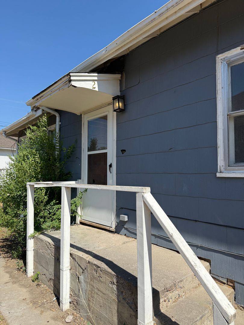 Apartment for rent at 1908 3rd Ave, Scottsbluff, NE 69361