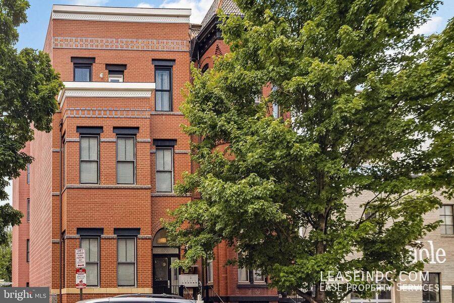 Apartment for rent at 907 N St NW #B1, Washington, DC 20001