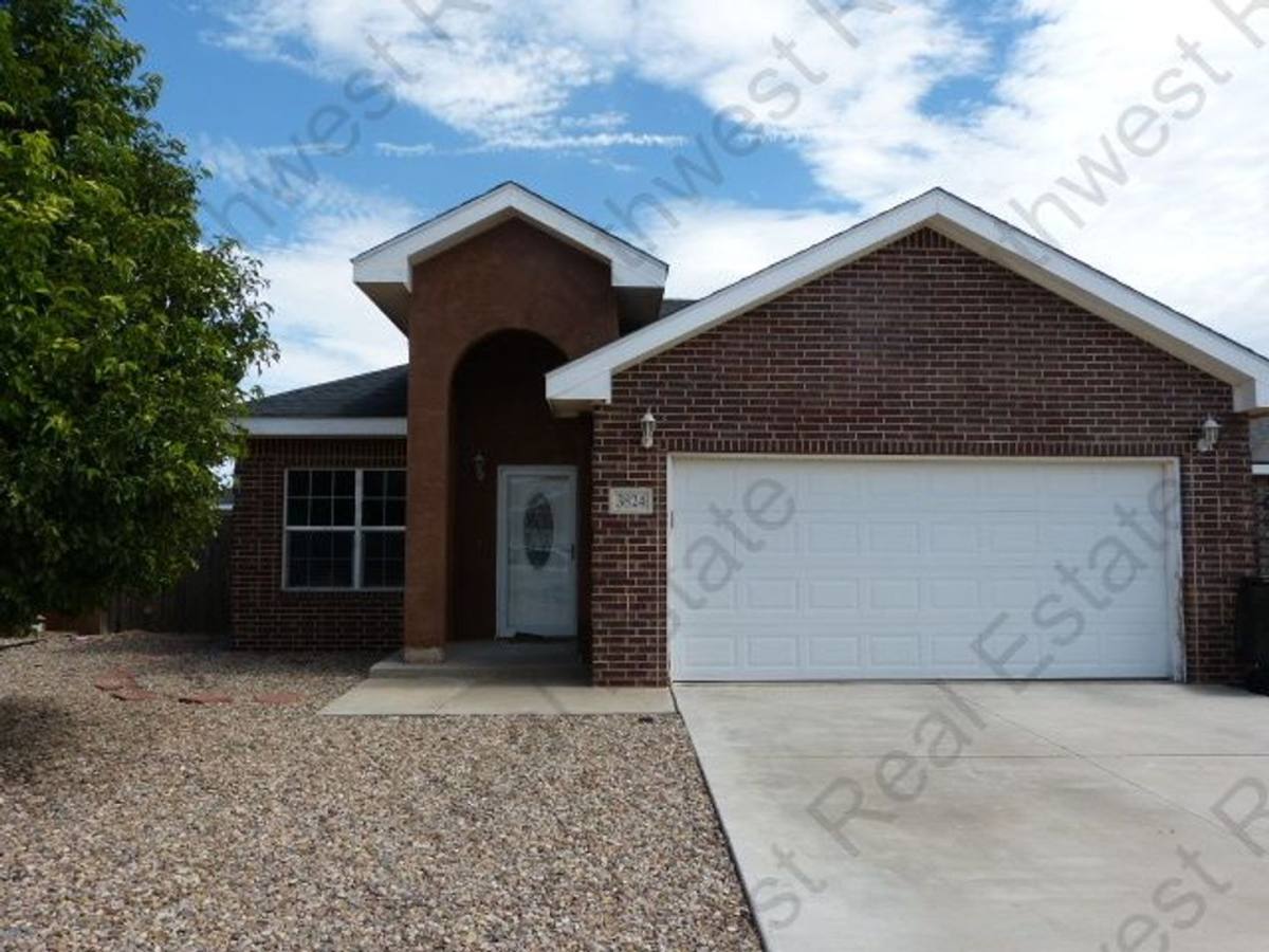 House for rent at 3824 Madison Rd, Clovis, NM 88101