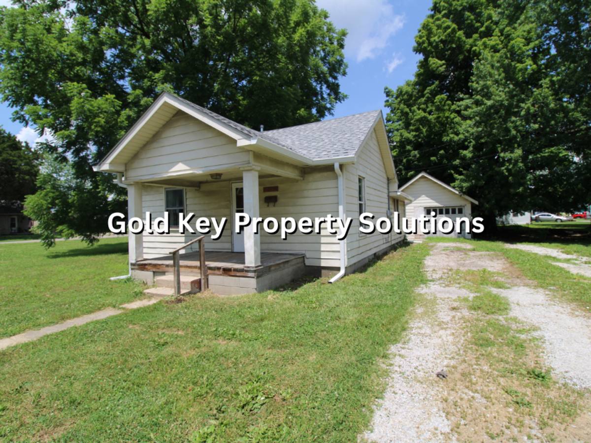 House for rent at 2306 W 16th St, Anderson, IN 46016
