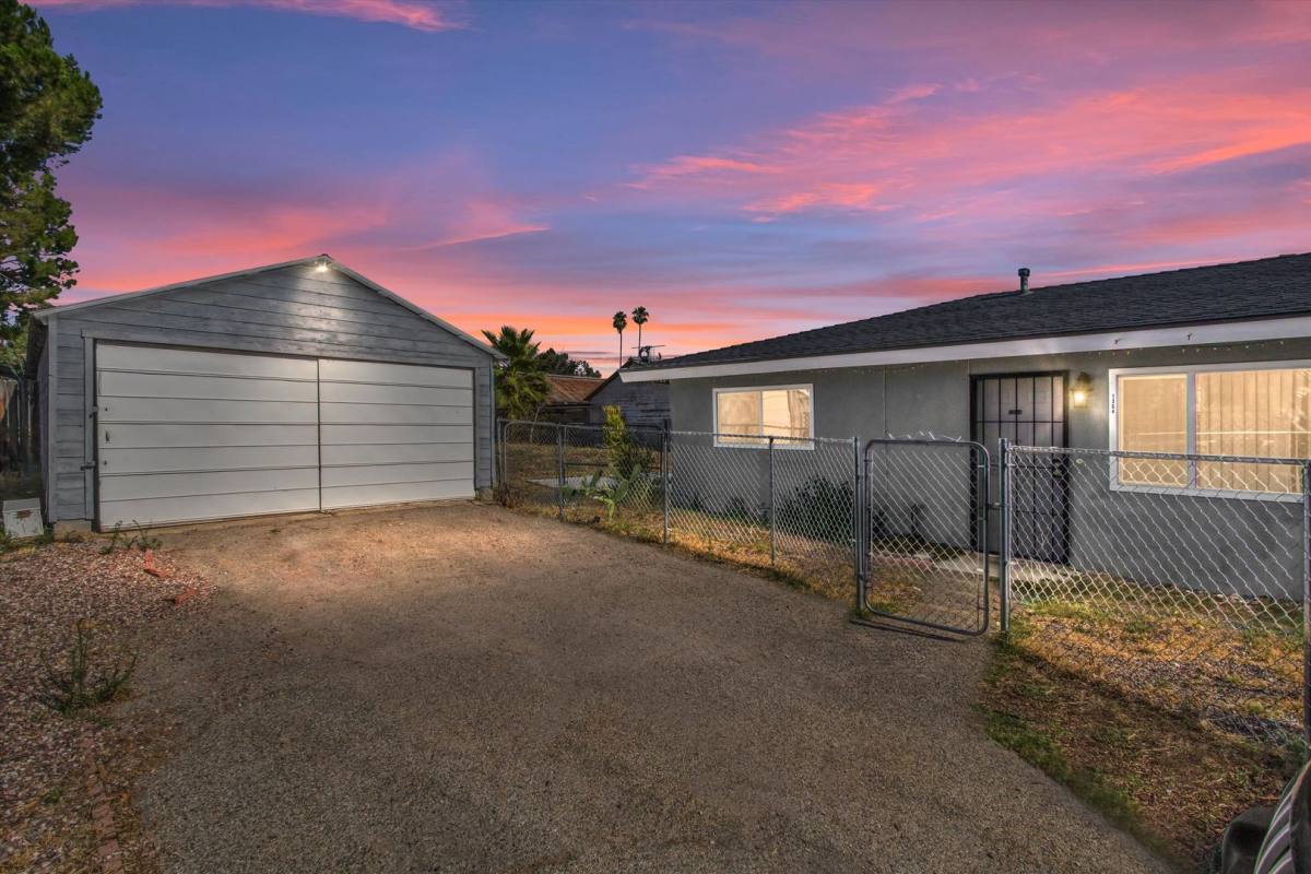 House for rent at 1364 Turquoise Ave, Mentone, CA 92359