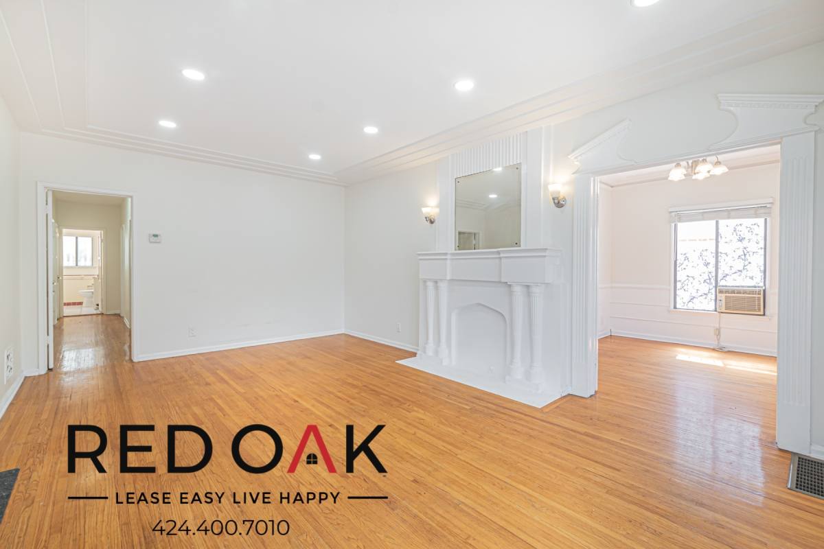 Condo for rent at 5636 6th St, Los Angeles, CA 90036