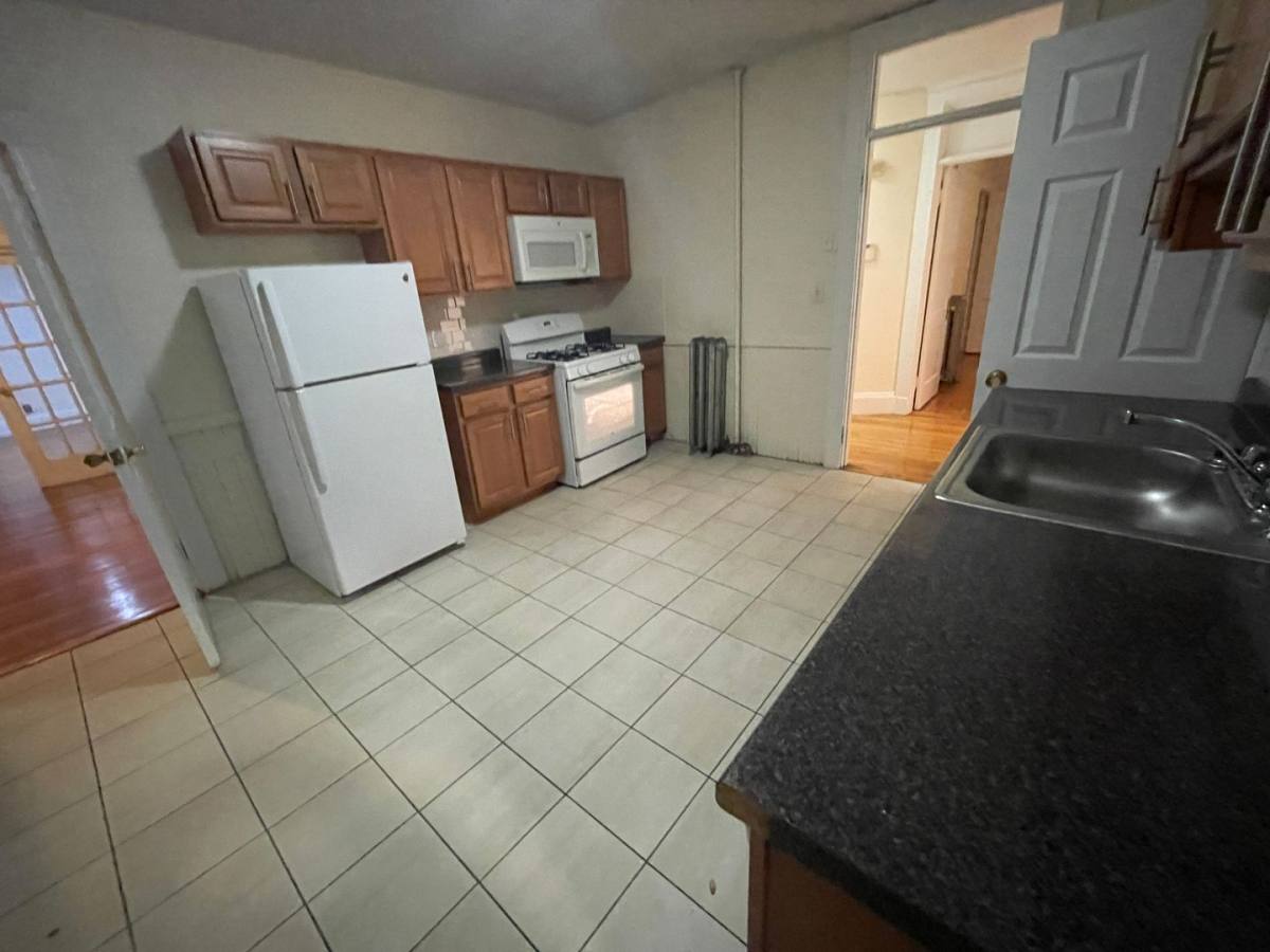 Apartment for rent at 6 Barrows St #22, Allston, MA 02134