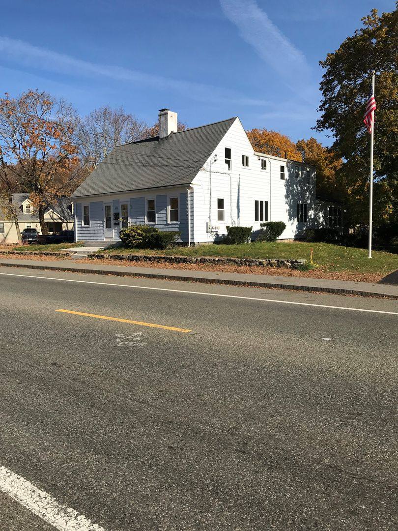 Apartment for rent at 550 Park St, Stoughton, MA 02072