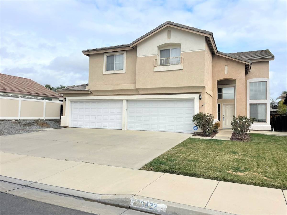 House for rent at 26422 Saint Michel Lane, Murrieta, CA 92563
