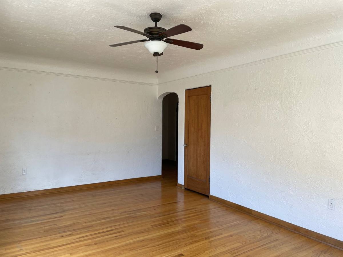 Apartment for rent at 1911 N 46th St, Seattle, WA 98103