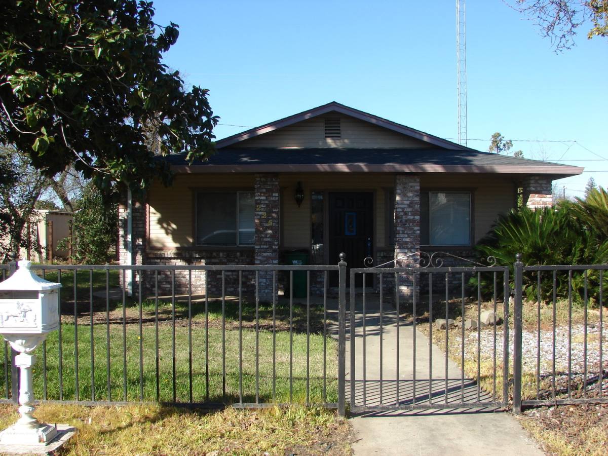 House for rent at 225 California St, Gridley, CA 95948