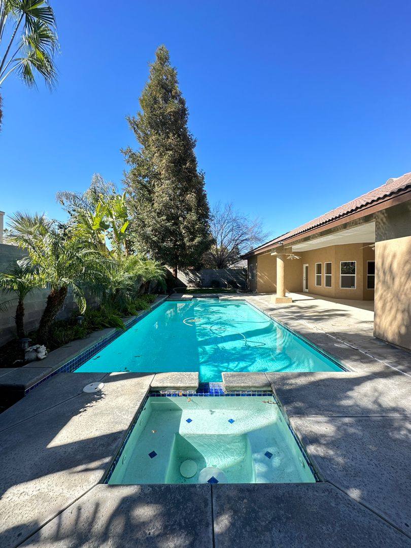 House for rent at 11301 Hyde Park Dr, Bakersfield, CA 93311