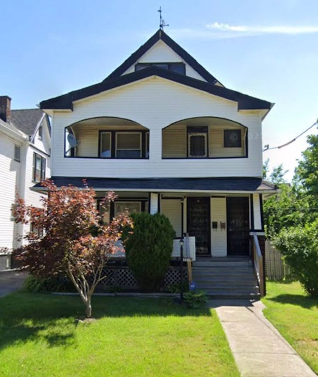 Apartment for rent at 3215 E 117 St, Cleveland, OH 44120
