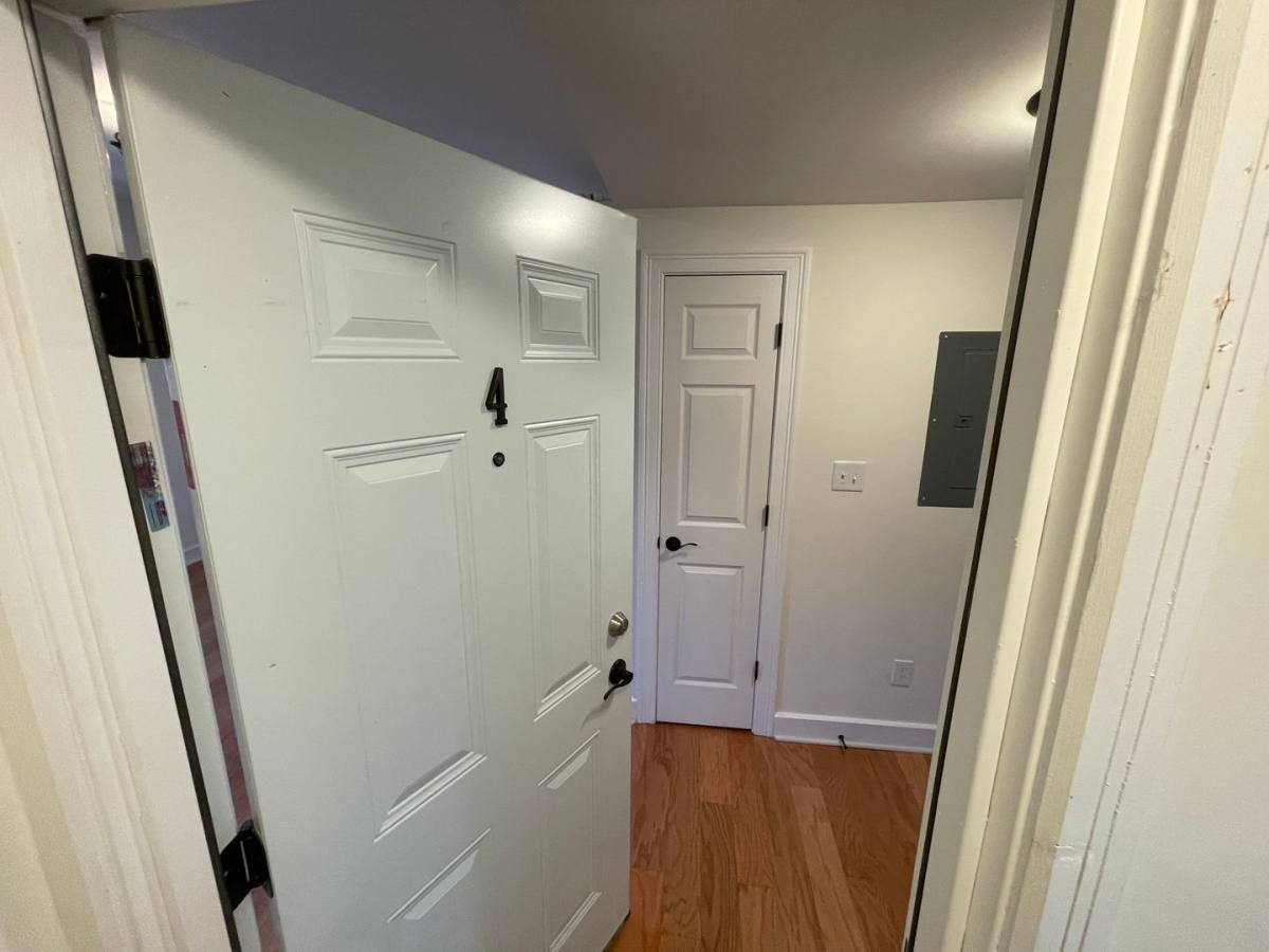 Apartment for rent at 33 S Lake Ave, Albany, NY 12203