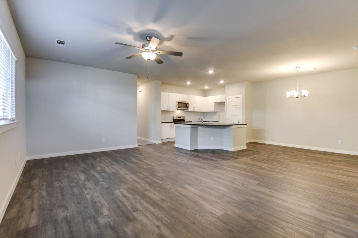 Townhouse for rent at 617 Blackland Dr, Venus, TX 76084