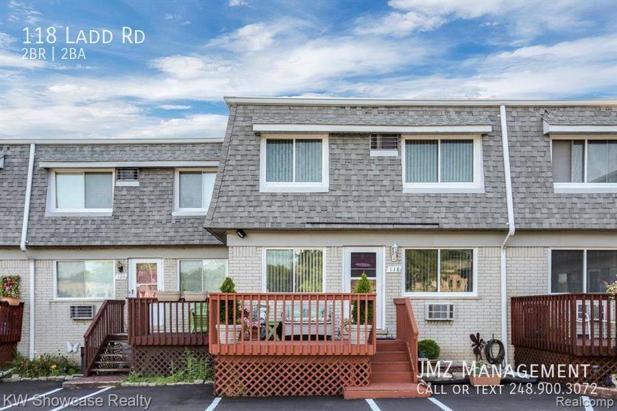 Townhouse for rent at 118 Ladd Rd, Walled Lake, MI 48390