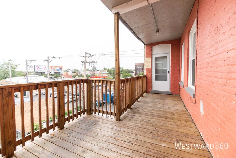 Apartment for rent at 2416 W Fargo #3, Chicago, IL 60645