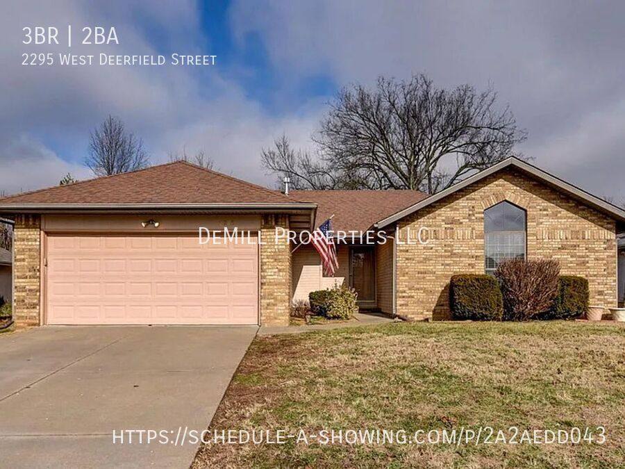 House for rent at 2295 W Deerfield St, Springfield, MO 65807