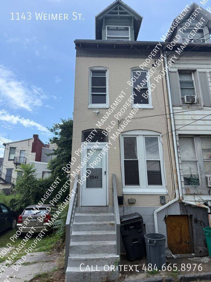House for rent at 1143 Weimer St, Reading, PA 19602