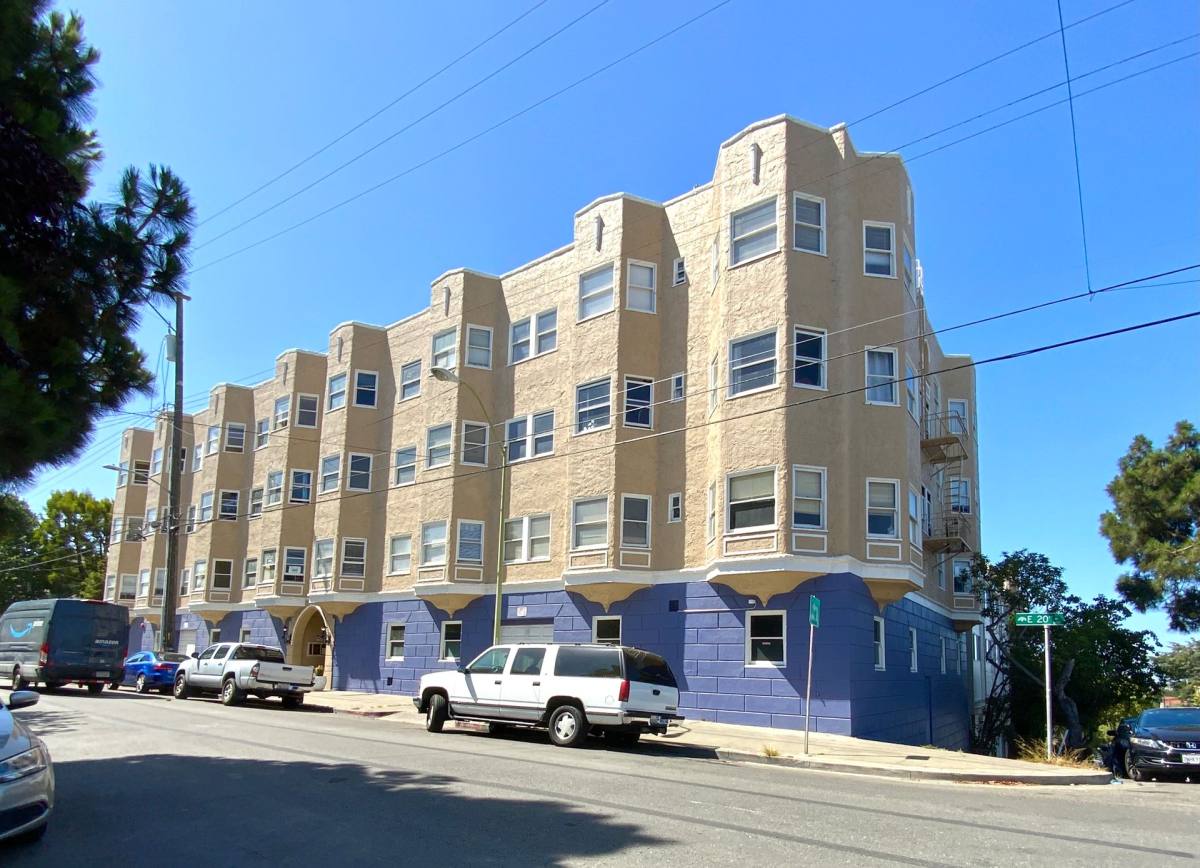 Apartment for rent at 611 E 20th St, Oakland, CA 94606