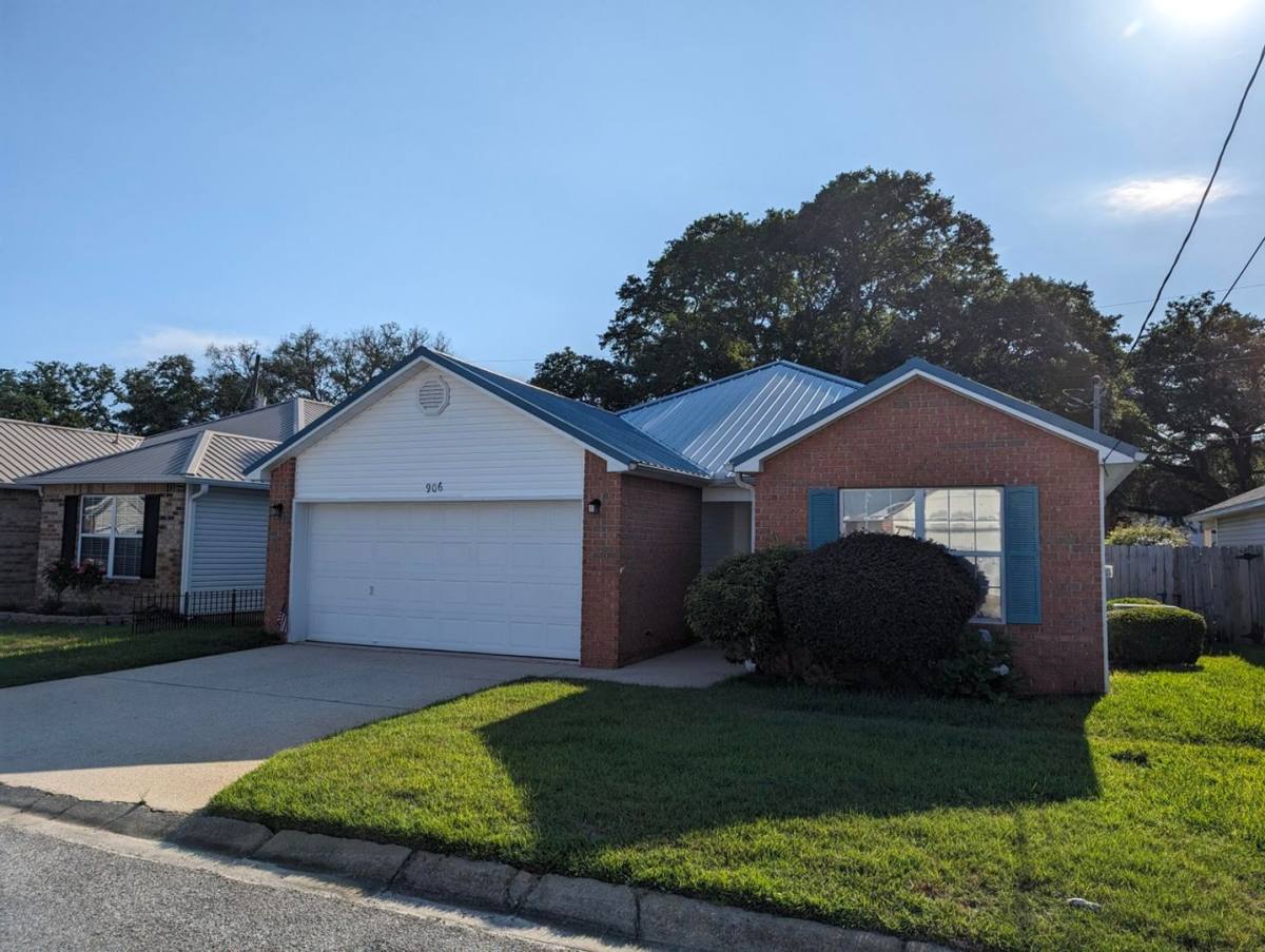 House for rent at 906 Lauderhill Lane, Fort Walton Beach, FL 32547