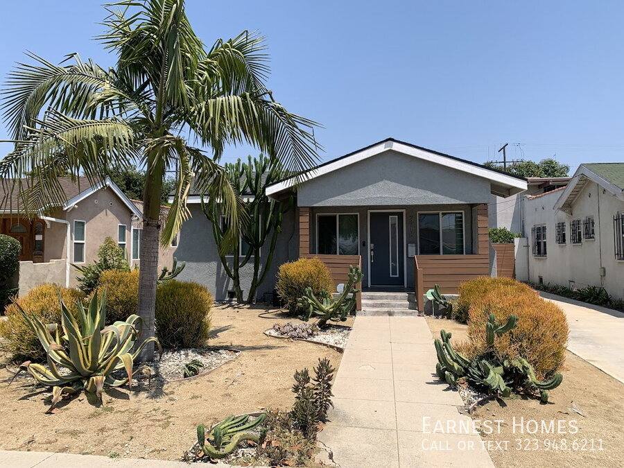 House for rent at 2918 S Norton Ave, Los Angeles, CA 90018