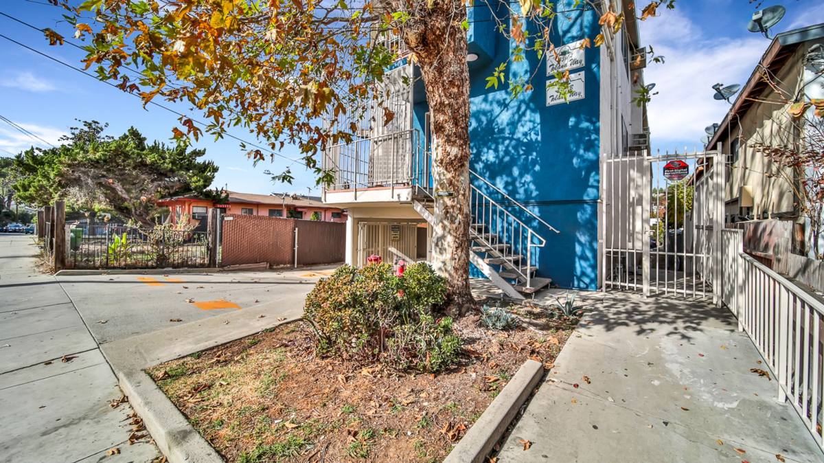 Apartment for rent at 4311-4313 Toland Way, Los Angeles, CA 90041