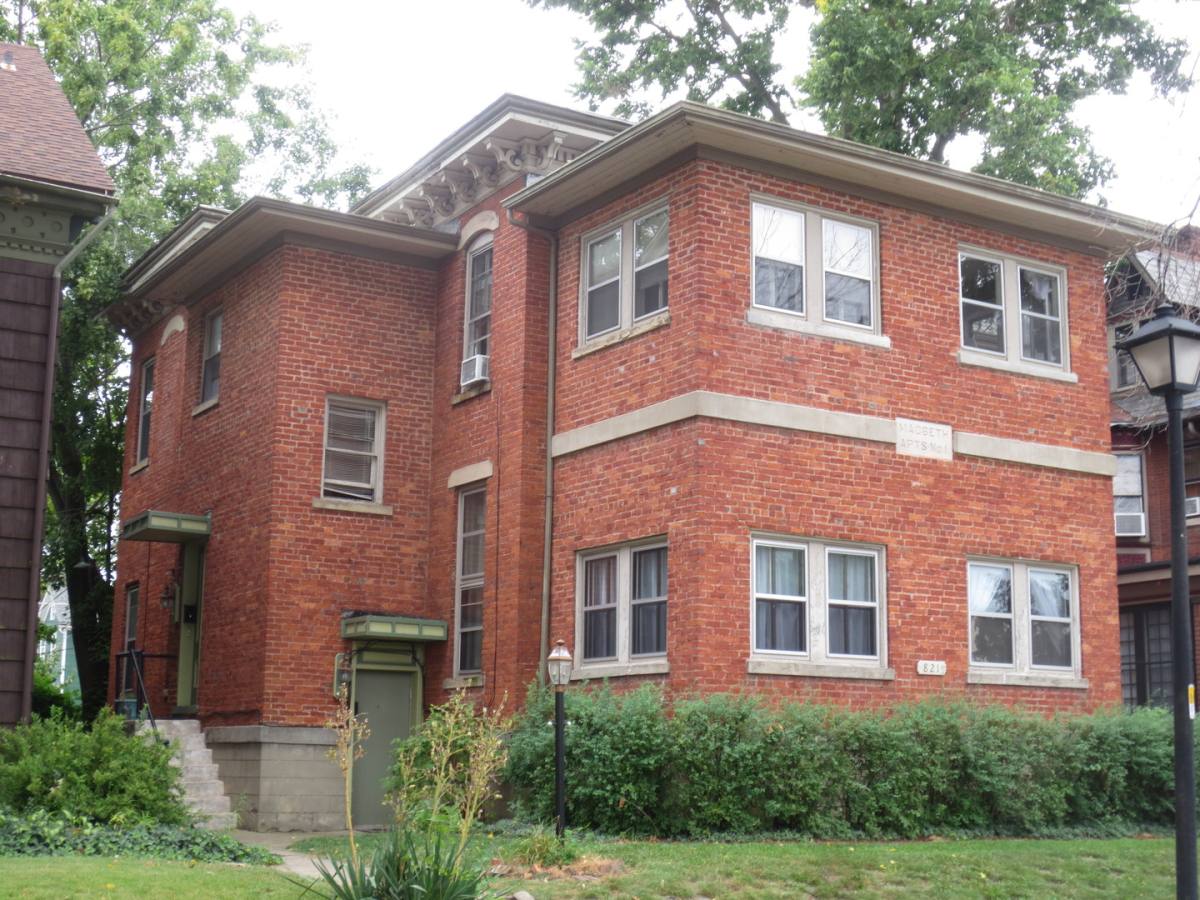 Apartment for rent at 821 W Berry St, Fort Wayne, IN 46802