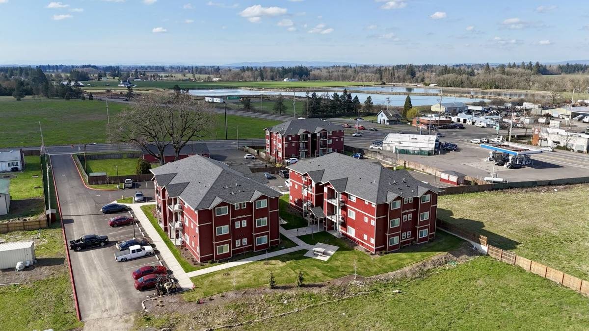 Apartment for rent at 13001 S Crompton Lane, Molalla, OR 97038