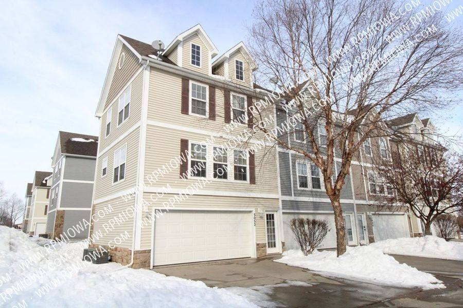 Townhouse for rent at 3052 SW Arlan Lane, Ankeny, IA 50023